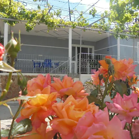 Zacaj 4* 卡萨米尔