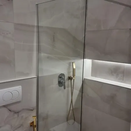 公寓式酒店 Zacaj 4*