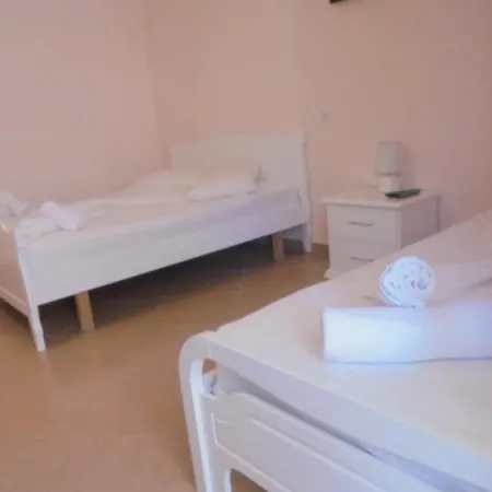 Aparthotel Zacaj Ksamil